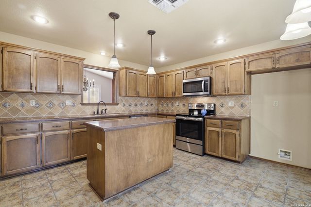 1835 Shoal Run, San Antonio, TX 78232