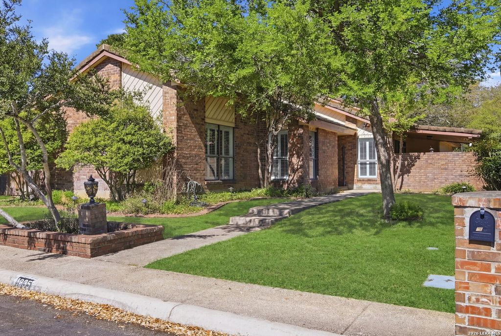 1835 Shoal Run, San Antonio, TX 78232