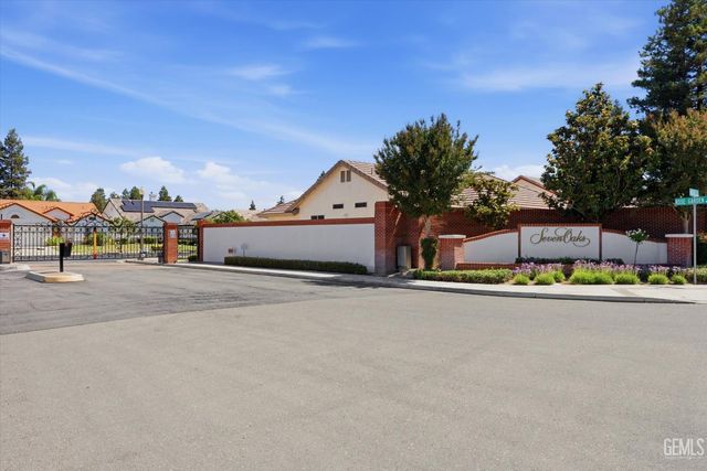 9709 Portland Rose Avenue, Bakersfield, CA 93311