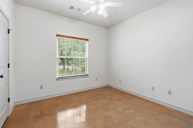 10215 Twin Lake LOOP, Dripping Springs, TX 78620