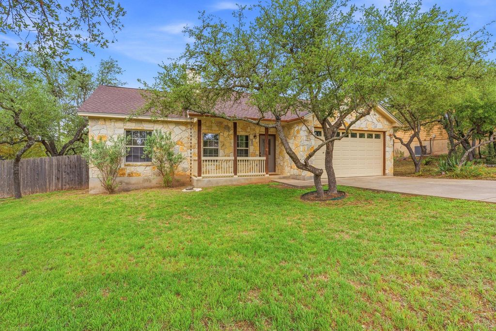 10215 Twin Lake LOOP, Dripping Springs, TX 78620
