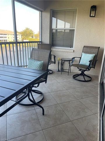 9640 Victoria Ln Apt 305, Naples, FL 34109