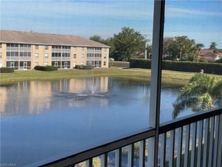 9640 Victoria Ln Apt 305, Naples, FL 34109