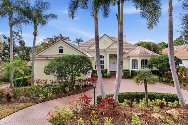 7908 WARWICK GARDENS LANE, University Park, FL 34201