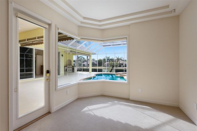 7908 WARWICK GARDENS LANE, University Park, FL 34201