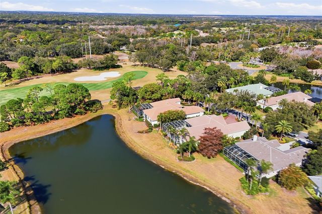 7908 WARWICK GARDENS LANE, University Park, FL 34201