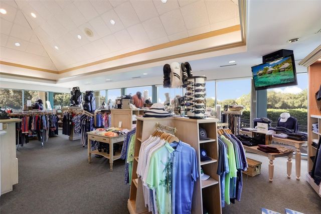 7908 WARWICK GARDENS LANE, University Park, FL 34201