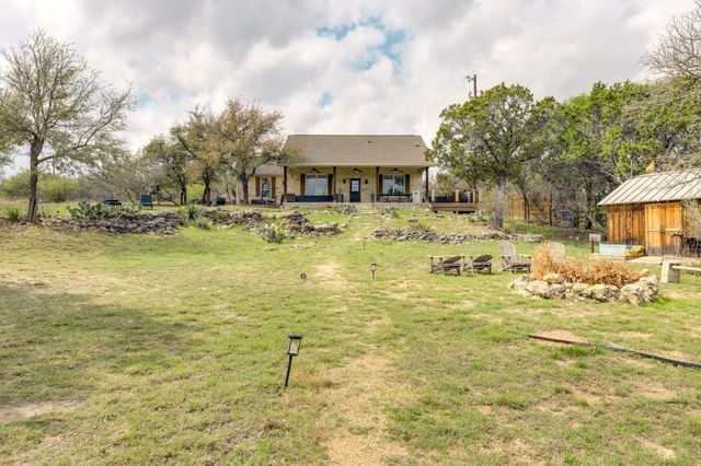 24236 Spur TRL, Spicewood, TX 78620