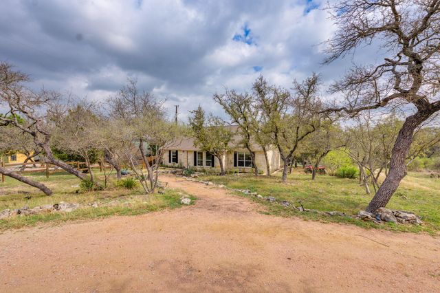 24236 Spur TRL, Spicewood, TX 78620