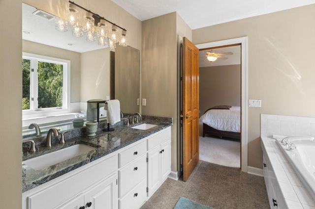 4172 Cashell Glen, Eagan, MN 55122