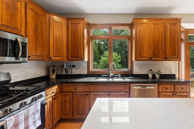 4172 Cashell Glen, Eagan, MN 55122
