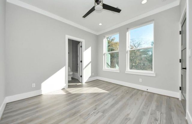 604 W 28th Street A, Houston, TX 77008