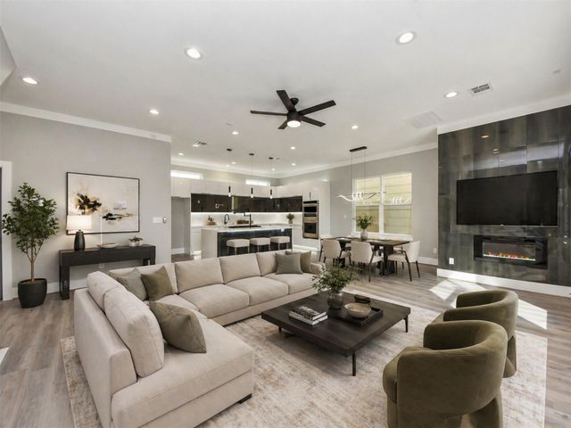 604 W 28th Street A, Houston, TX 77008