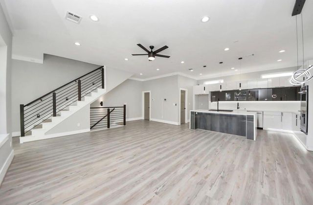 604 W 28th Street A, Houston, TX 77008