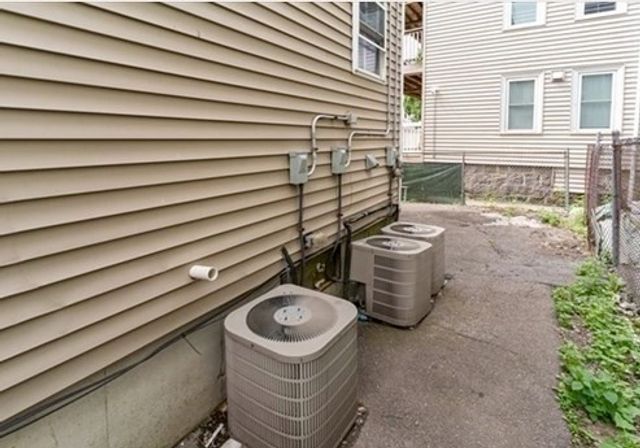 73 Hamilton, Boston, MA 02125