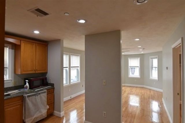 73 Hamilton, Boston, MA 02125