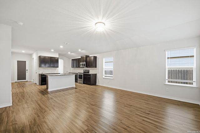 7439 Hercules Point, San Antonio, TX 78252