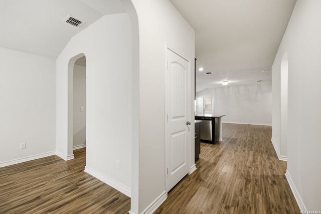 7439 Hercules Point, San Antonio, TX 78252