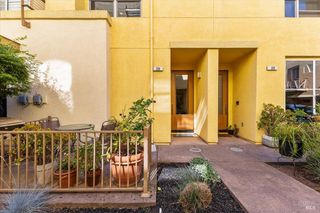 310 City Center Dr, Rohnert Park, CA 94928