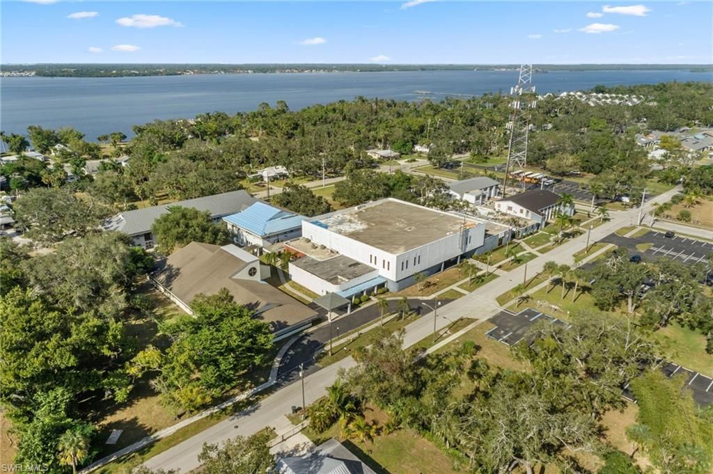 940 Tarpon ST, FORT MYERS, FL 33916 — exterior