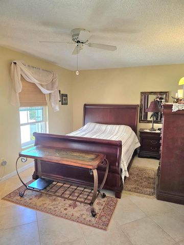 311 Waterside Drive 9c, Hypoluxo, FL 33462