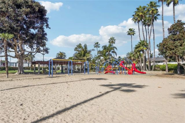 4404 Channel Place, Newport Beach, CA 92663