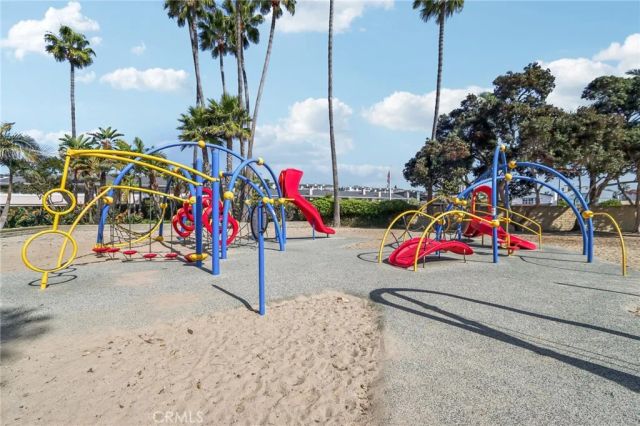 4404 Channel Place, Newport Beach, CA 92663