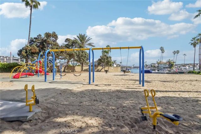 4404 Channel Place, Newport Beach, CA 92663