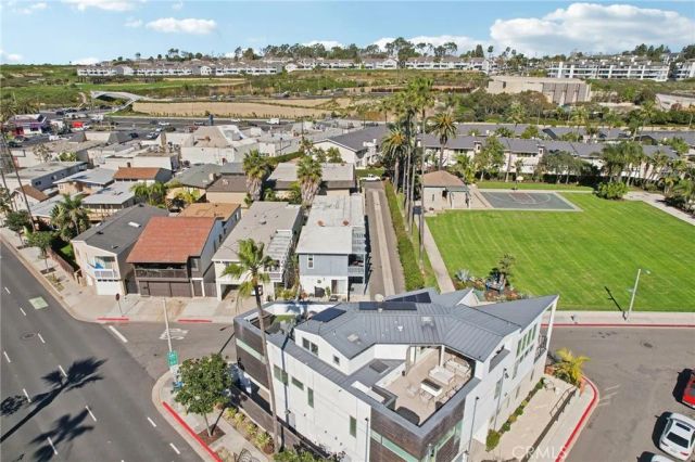 4404 Channel Place, Newport Beach, CA 92663