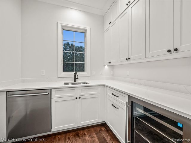 3627 Middlebury Lane, Bloomfield Hills, MI 48301