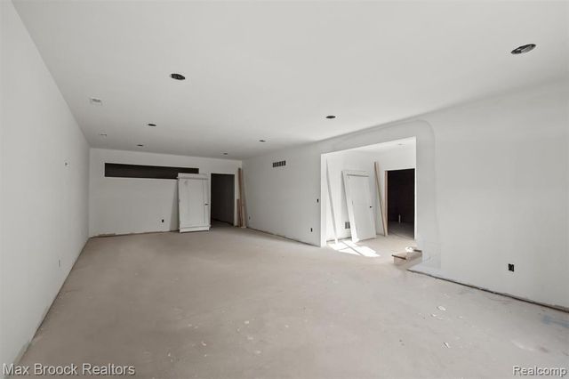 3627 Middlebury Lane, Bloomfield Hills, MI 48301