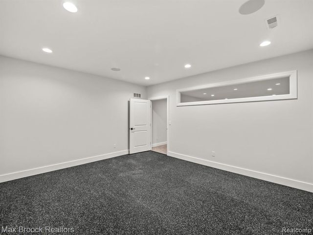 3627 Middlebury Lane, Bloomfield Hills, MI 48301