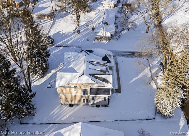3627 Middlebury Lane, Bloomfield Hills, MI 48301