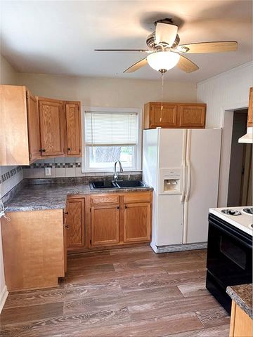 1508 E 30th Street, Des Moines, IA 50317