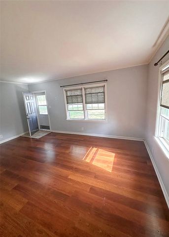 1508 E 30th Street, Des Moines, IA 50317