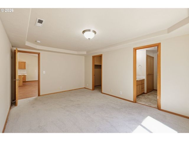 6578 AARON Ln, Springfield, OR 97478
