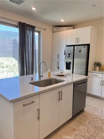 16032 Sunny Court, Fontana, CA 92336