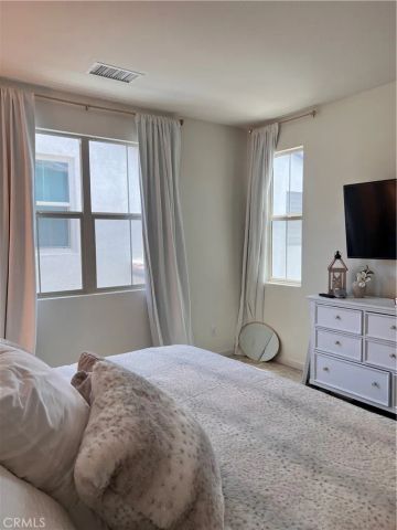 16032 Sunny Court, Fontana, CA 92336