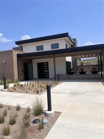 16032 Sunny Court, Fontana, CA 92336