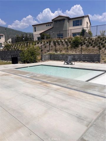 16032 Sunny Court, Fontana, CA 92336