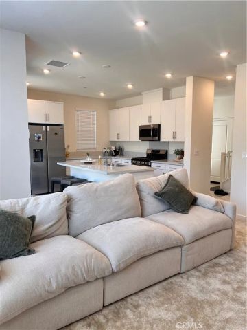 16032 Sunny Court, Fontana, CA 92336