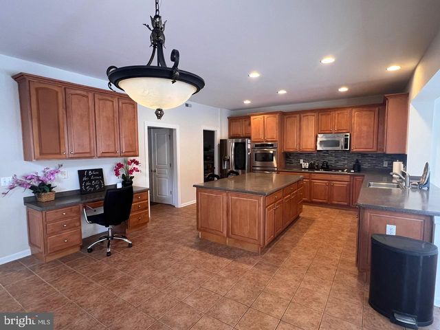 45 HEMPSTEAD DR, Newark, DE 19702