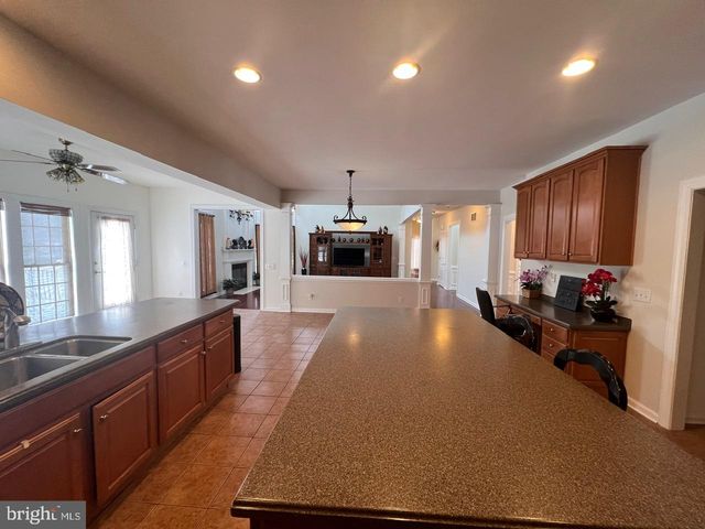 45 HEMPSTEAD DR, Newark, DE 19702