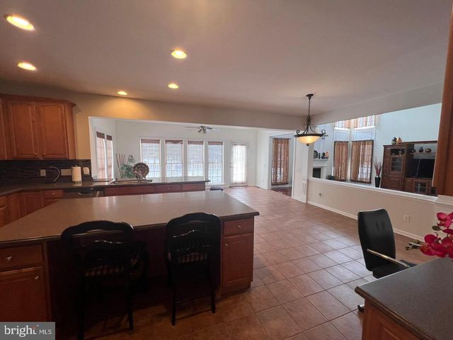 45 HEMPSTEAD DR, Newark, DE 19702