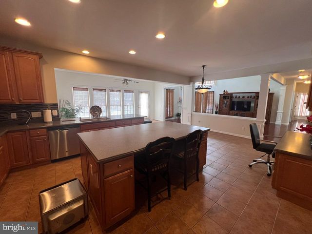 45 HEMPSTEAD DR, Newark, DE 19702