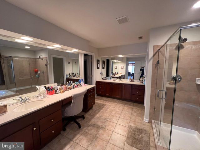 45 HEMPSTEAD DR, Newark, DE 19702