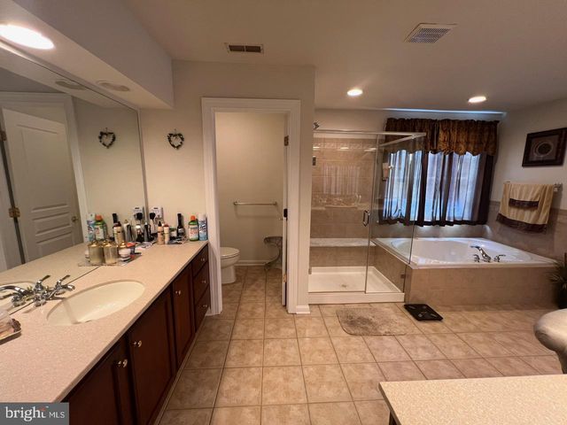 45 HEMPSTEAD DR, Newark, DE 19702