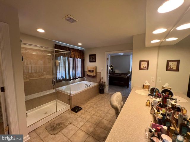 45 HEMPSTEAD DR, Newark, DE 19702