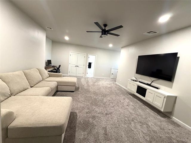 13009 Ponderosa Boulevard, Oklahoma City, OK 73142
