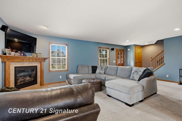 2207 Satkowiak Drive, Bay City, MI 48706